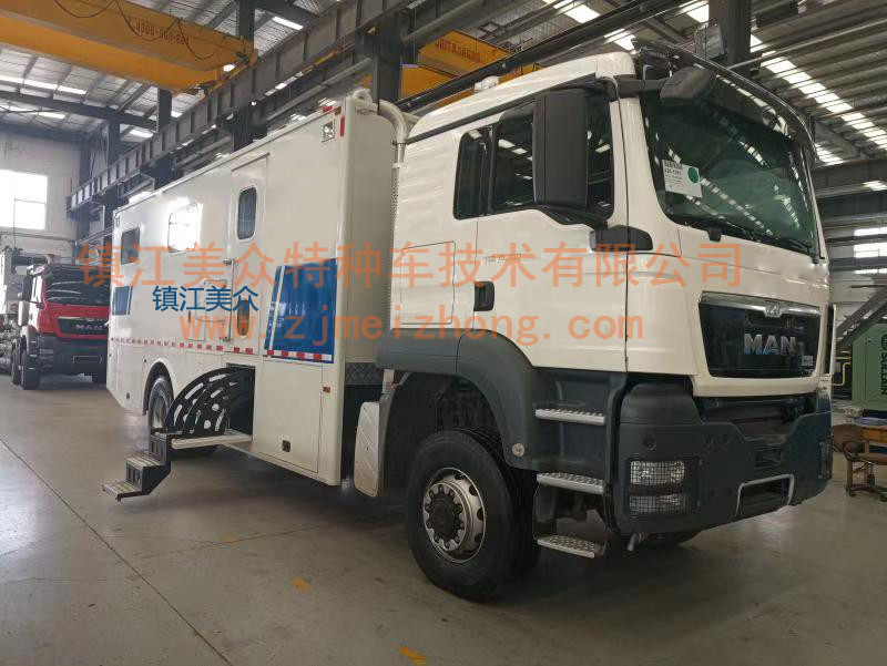 ��(y��ng)��ͨ�Űl(f��)늕�(hu��)�hһ�w܇